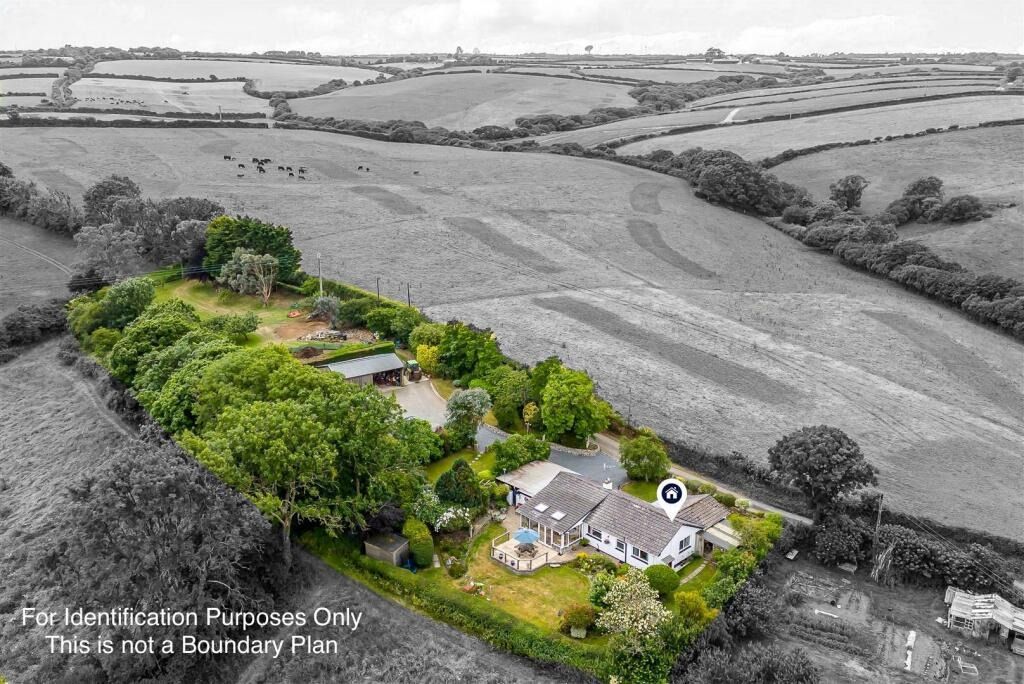 Property photo 1 of 30 4998613