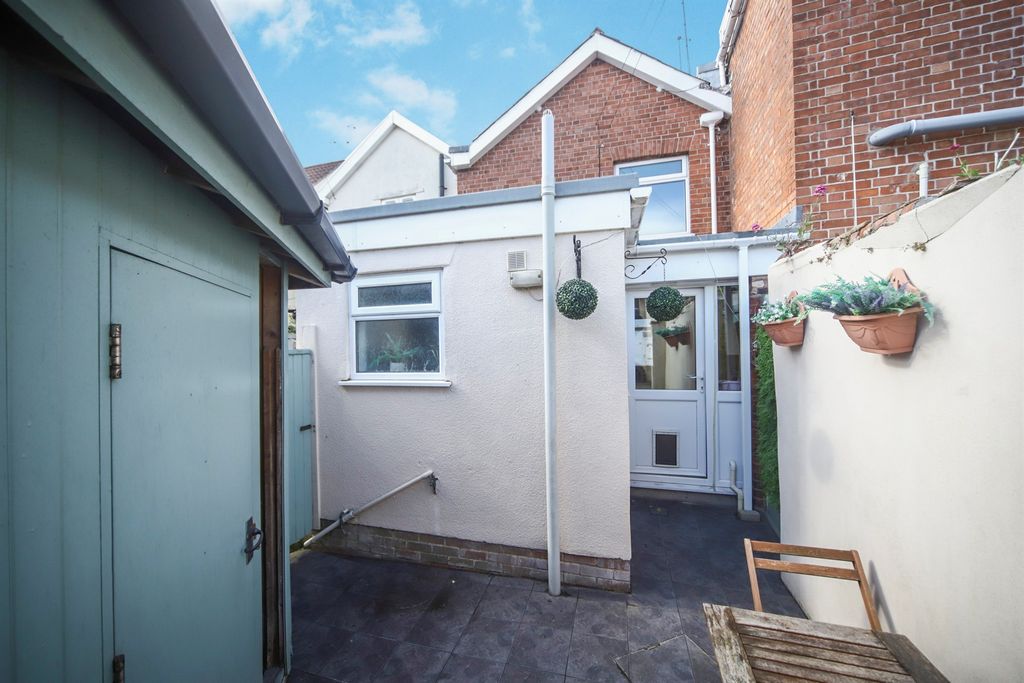 Property photo 3 of 14