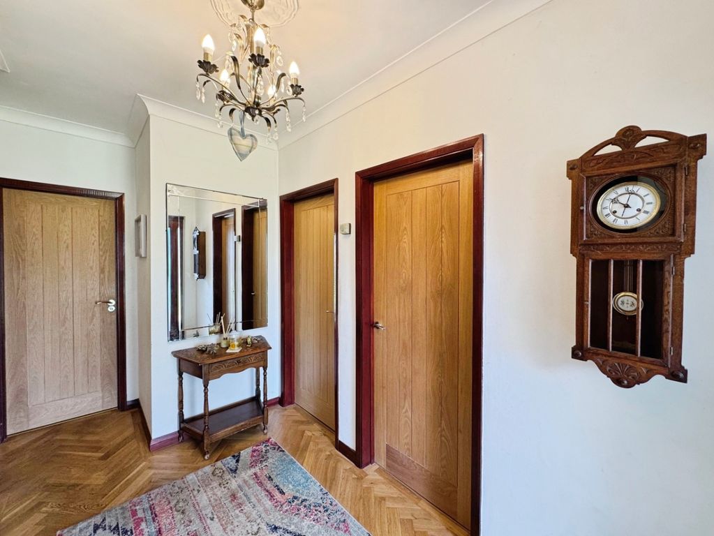 Property photo 3 of 25 4620723