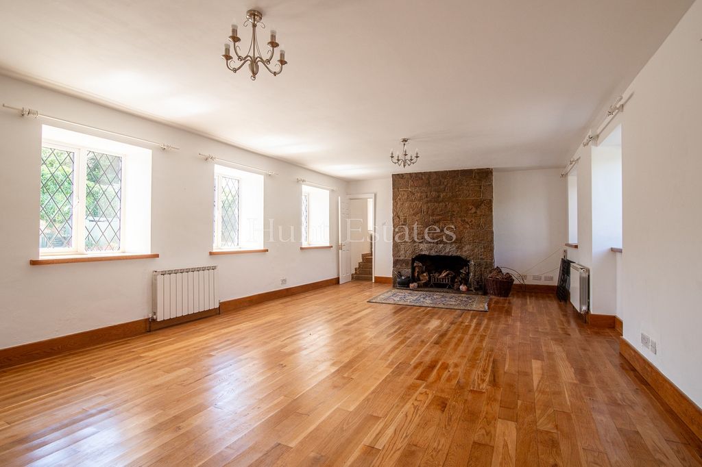 Property photo 2 of 22 Not Specified