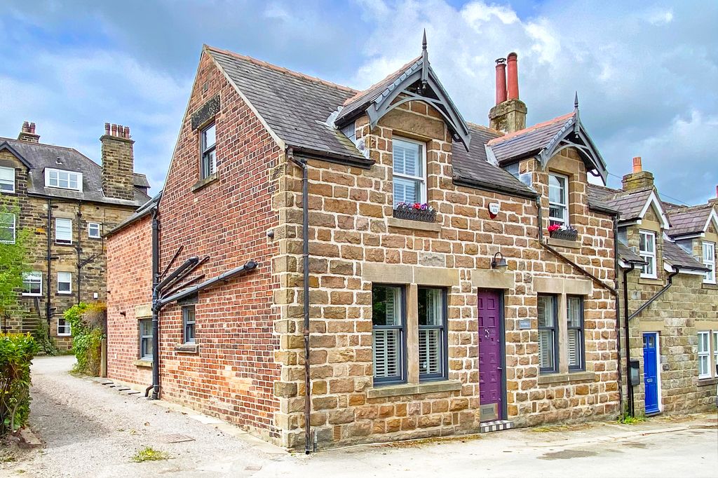 Property photo 1 of 22