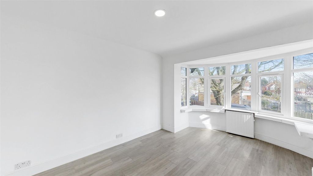 Property photo 3 of 5 Studio 3.Jpg