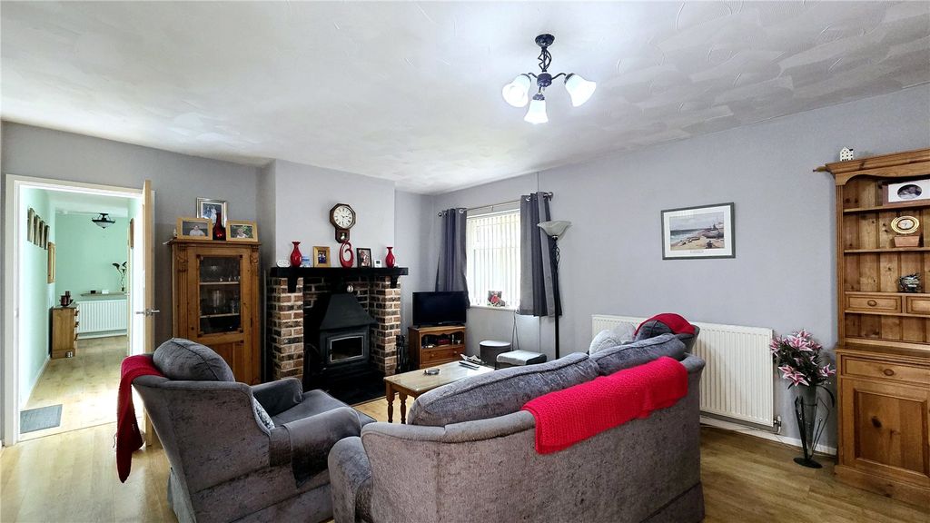 Property photo 2 of 18 Picture No. 07