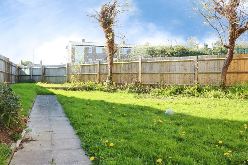 Property photo 2 of 16 Photo 13