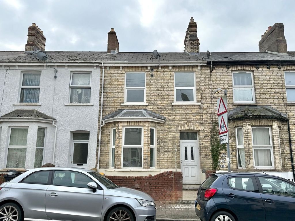 Property photo 1 of 19