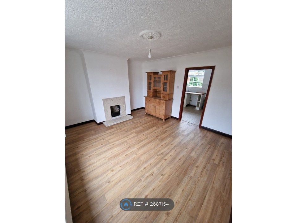 Property photo 2 of 26