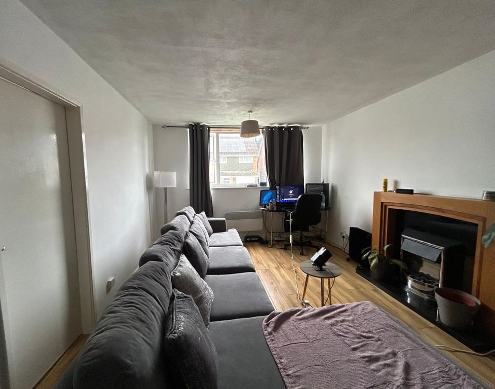 Property photo 2 of 6