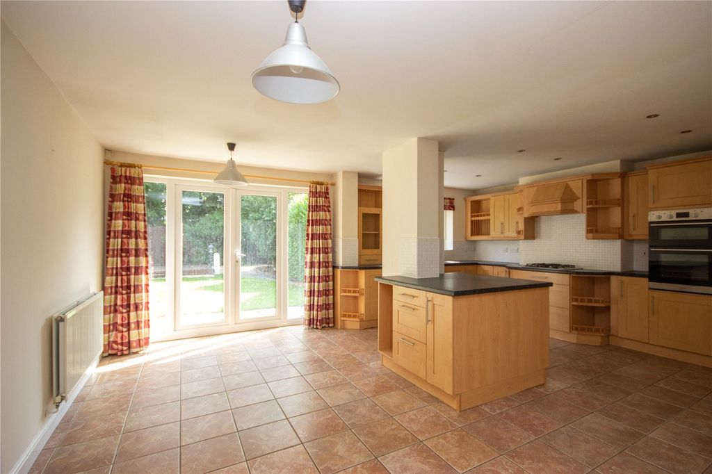 Property photo 2 of 25 Picture No. 59