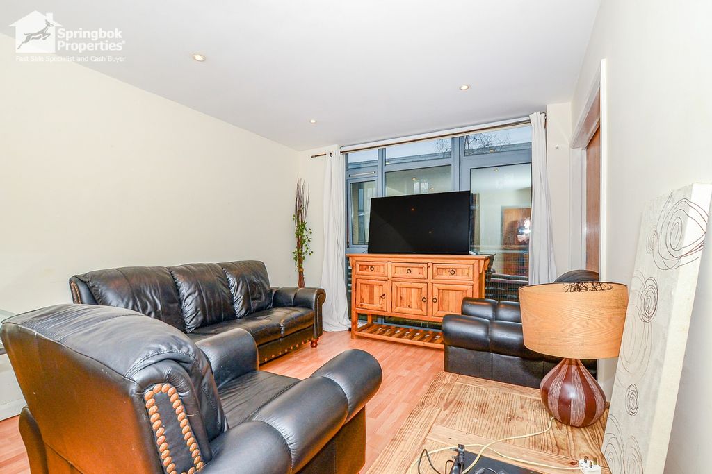 Property photo 3 of 9 Image 3