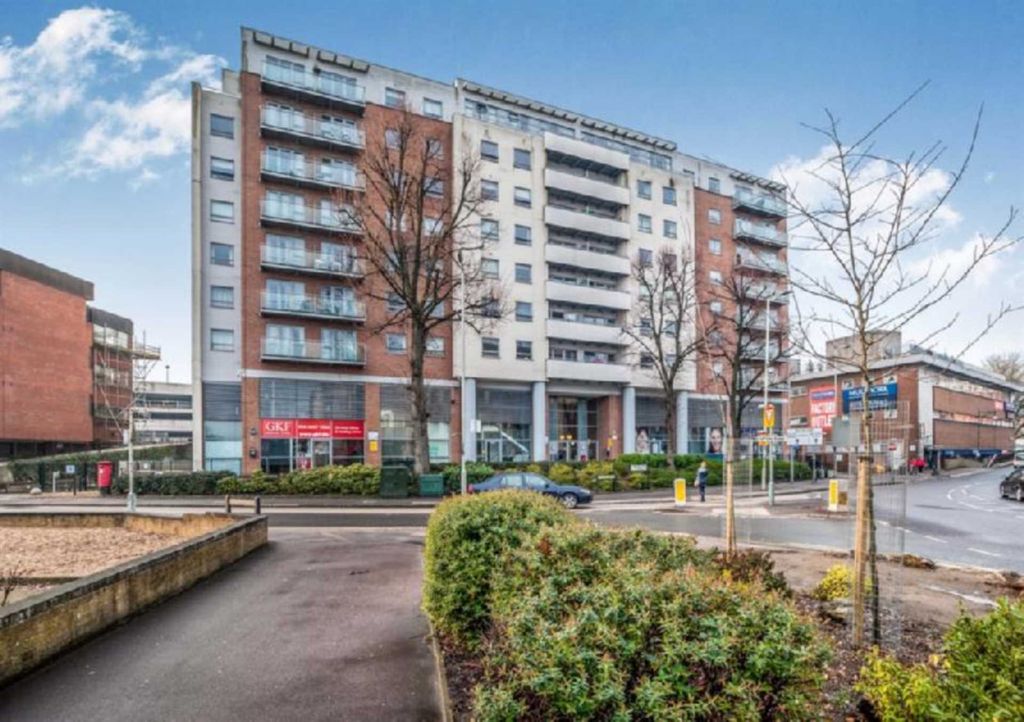 Property photo 1 of 8