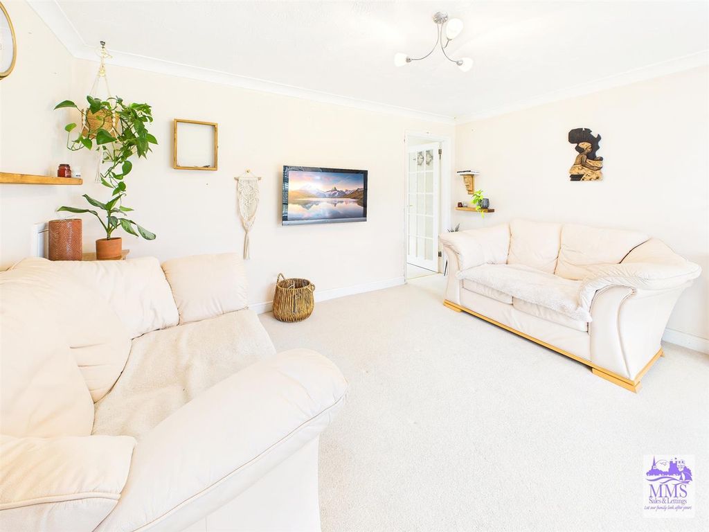 Property photo 2 of 10 Cam04098G0-Pr0145-Still004.Jpg