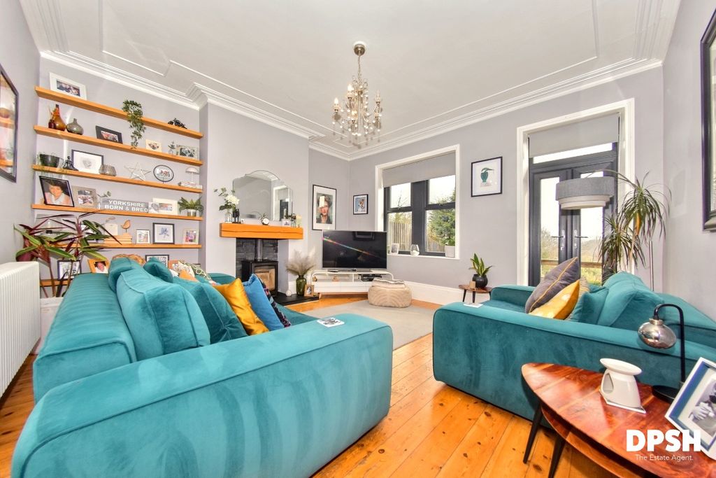 Property photo 2 of 45