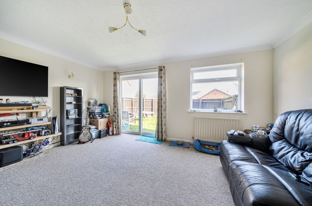 Property photo 2 of 18 1420318-15-69A96F259A682