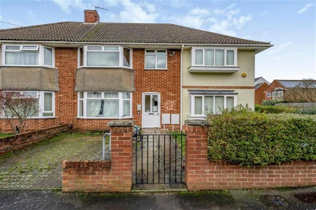 Property photo 1 of 10 (Main)