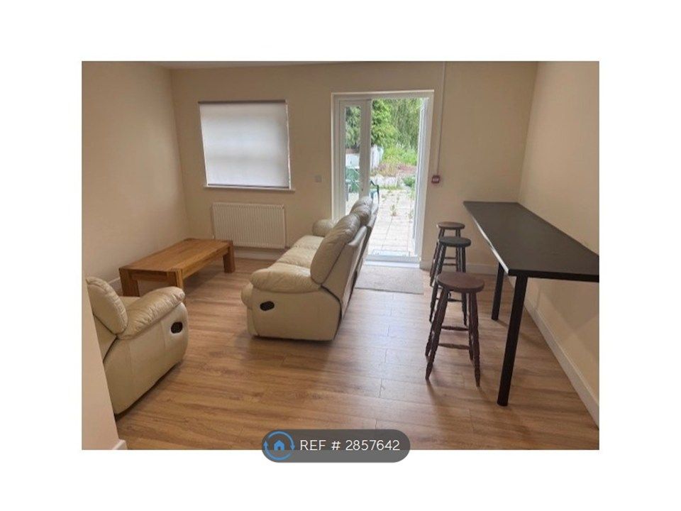 Property photo 3 of 3