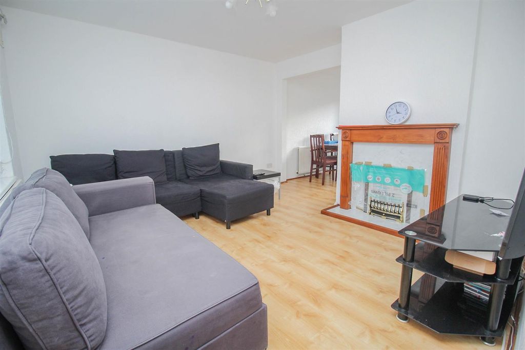 Property photo 2 of 13 Lounge Area