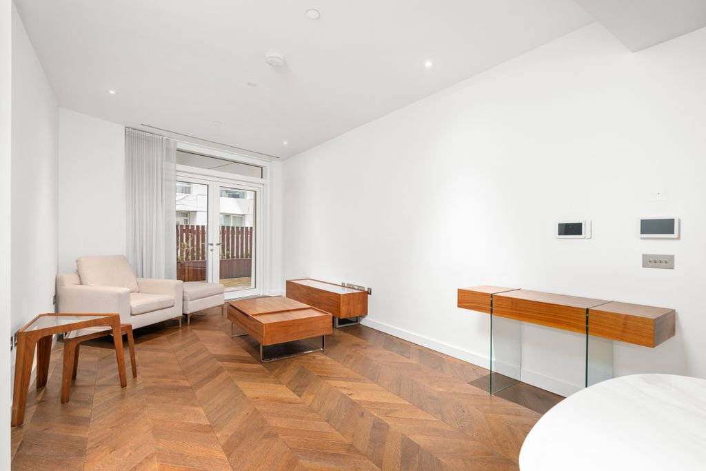 Property photo 3 of 21