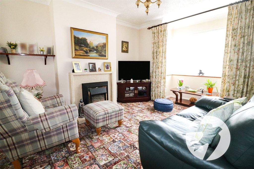 Property photo 2 of 16 Picture No. 14