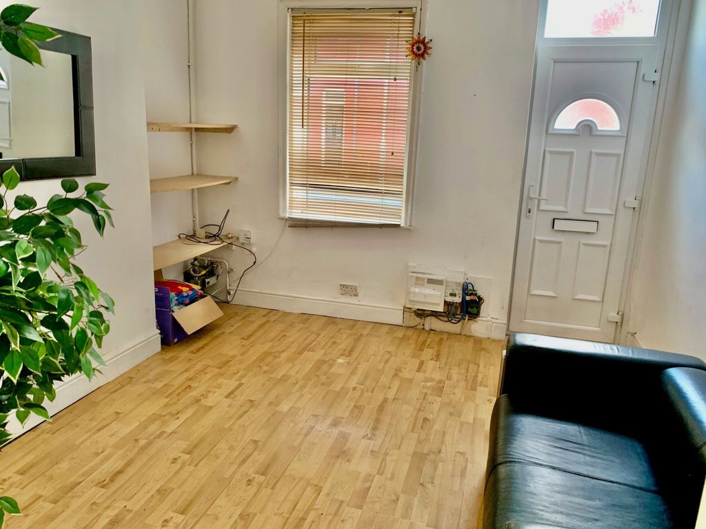 Property photo 3 of 12 Picture No. 10