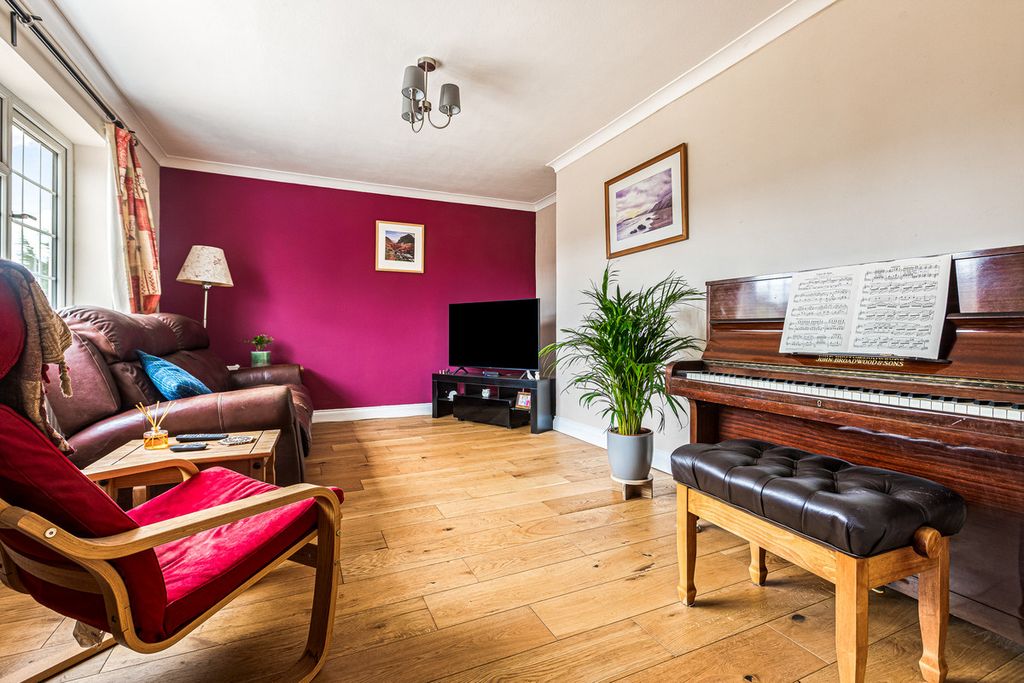 Property photo 3 of 29