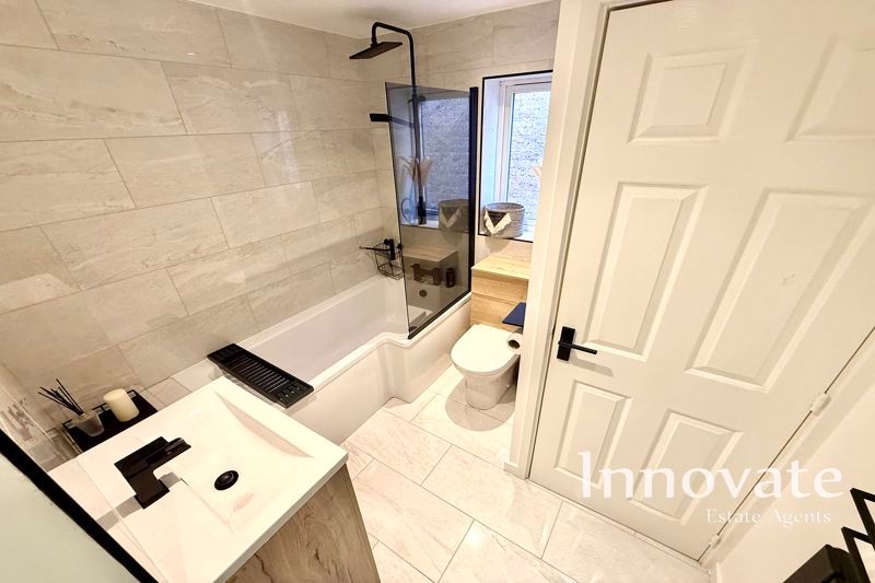 Property photo 3 of 14 Photo 6