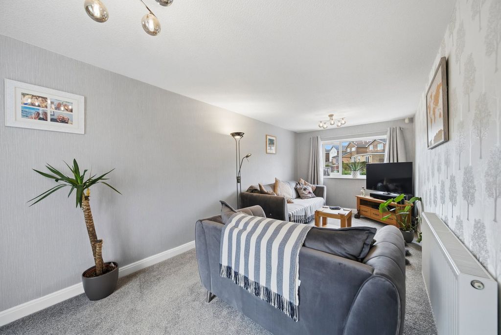 Property photo 2 of 50