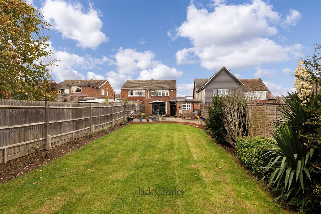 Property photo 1 of 16 36 Framley Rd, Tn10 4Hs 016.Jpg