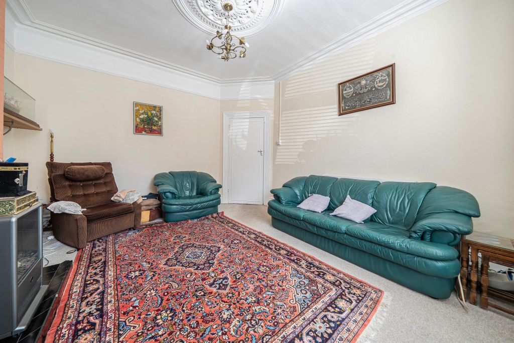 Property photo 3 of 23