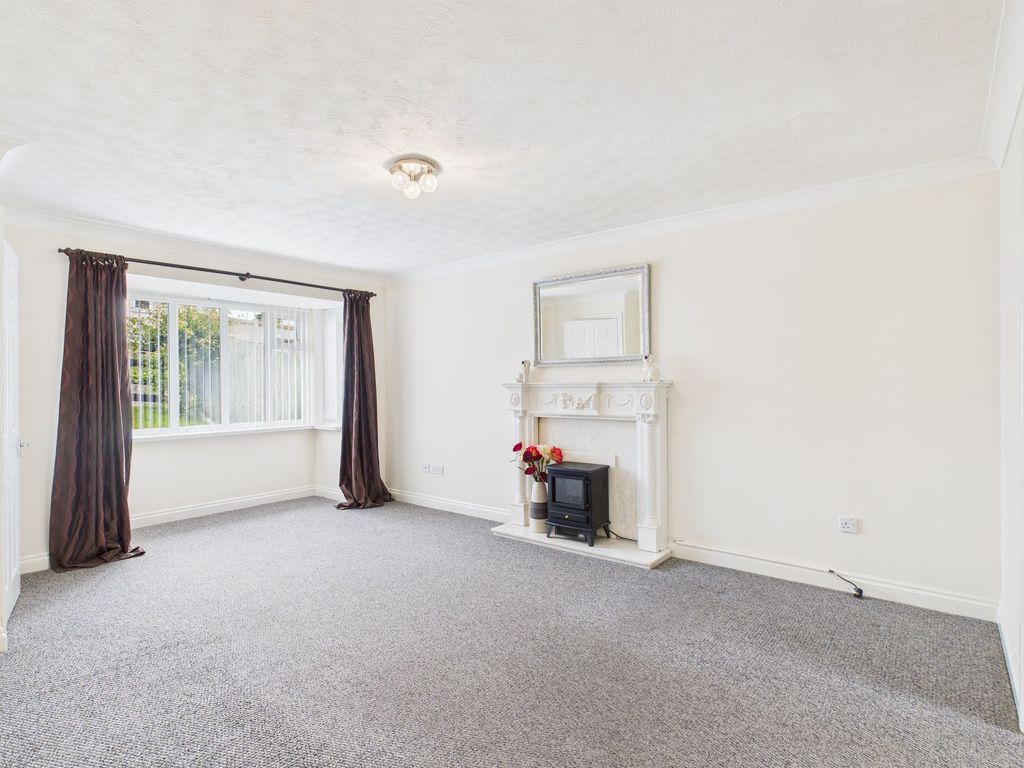Property photo 2 of 33