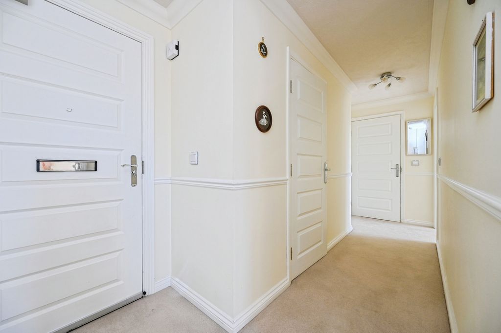 Property photo 2 of 12 Pbox-Img.Jpg