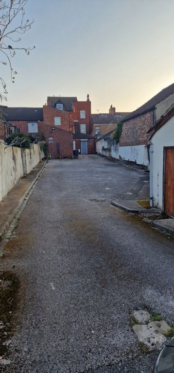 Property photo 3 of 6