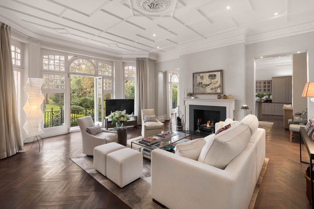 Property photo 1 of 12 Reception Room