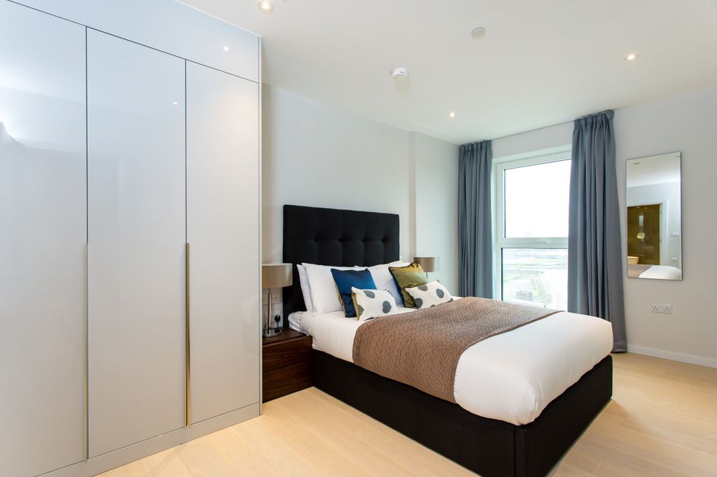 Property photo 3 of 8 Lantana Heights Bedr