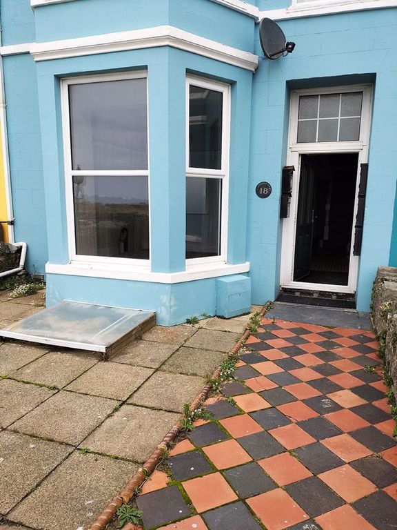 Property photo 1 of 11 Front