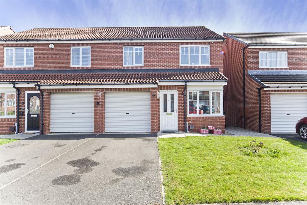 Property photo 1 of 24