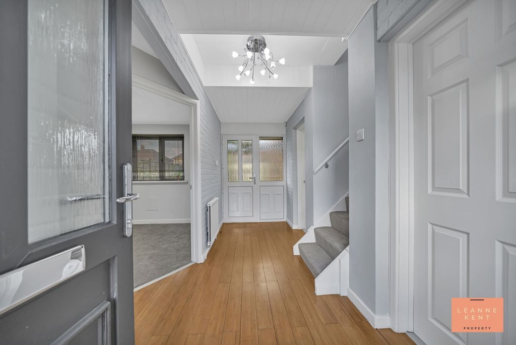 Property photo 2 of 41