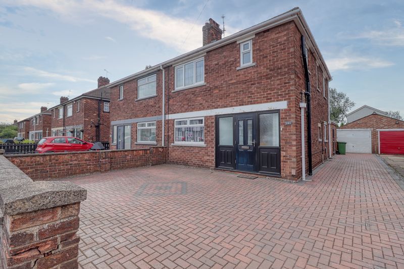 Property photo 1 of 14 Frontal