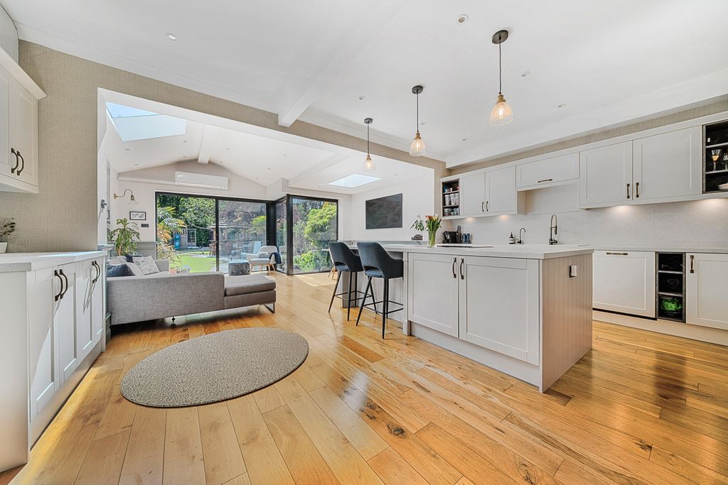 Property photo 1 of 38 Kitchen/Dining