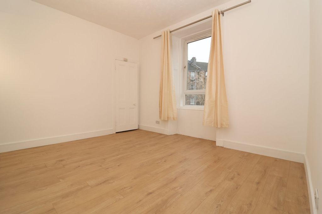 Property photo 3 of 11 Picture No. 02