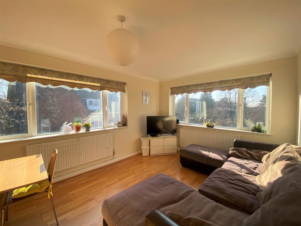 Property photo 2 of 10 Living Room.Jpg