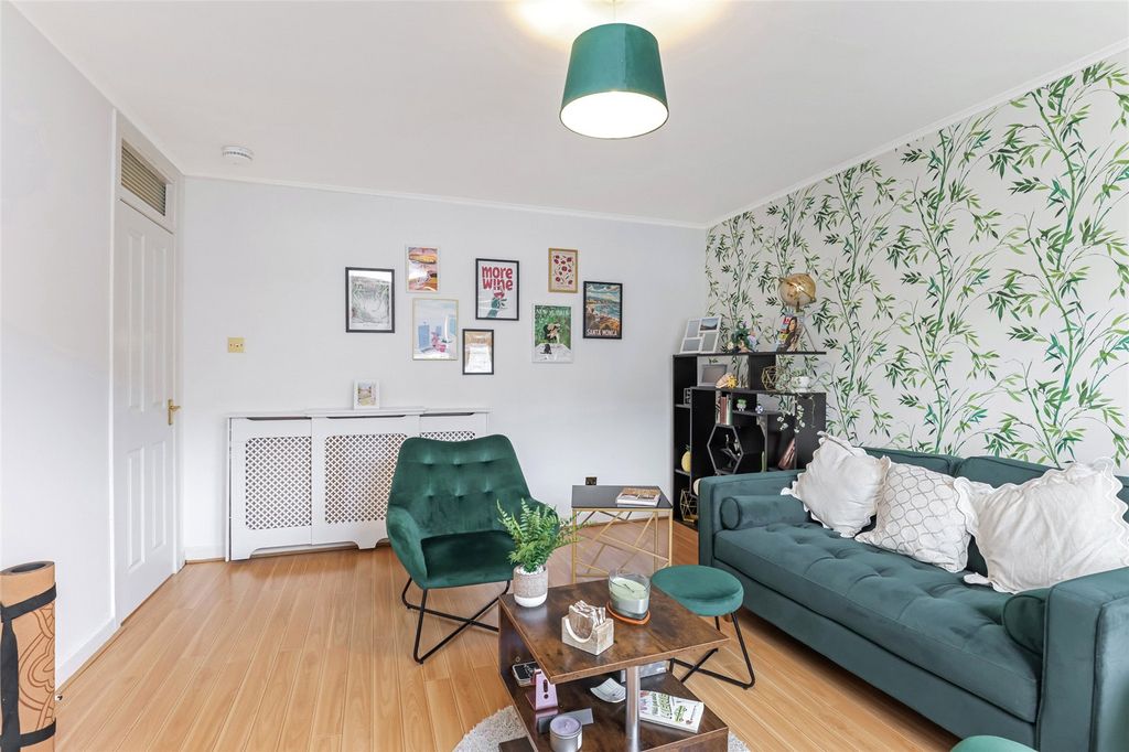 Property photo 3 of 16 3