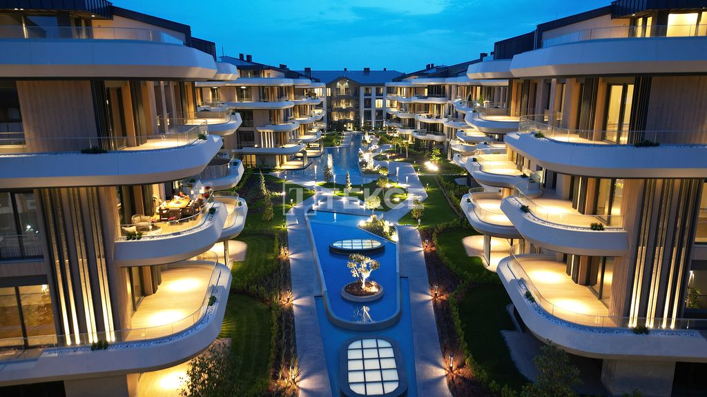 Property photo 1 of 40