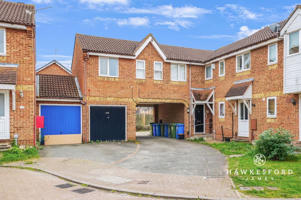 Property photo 1 of 9 Walsby Drive, Sittingbourne - Front