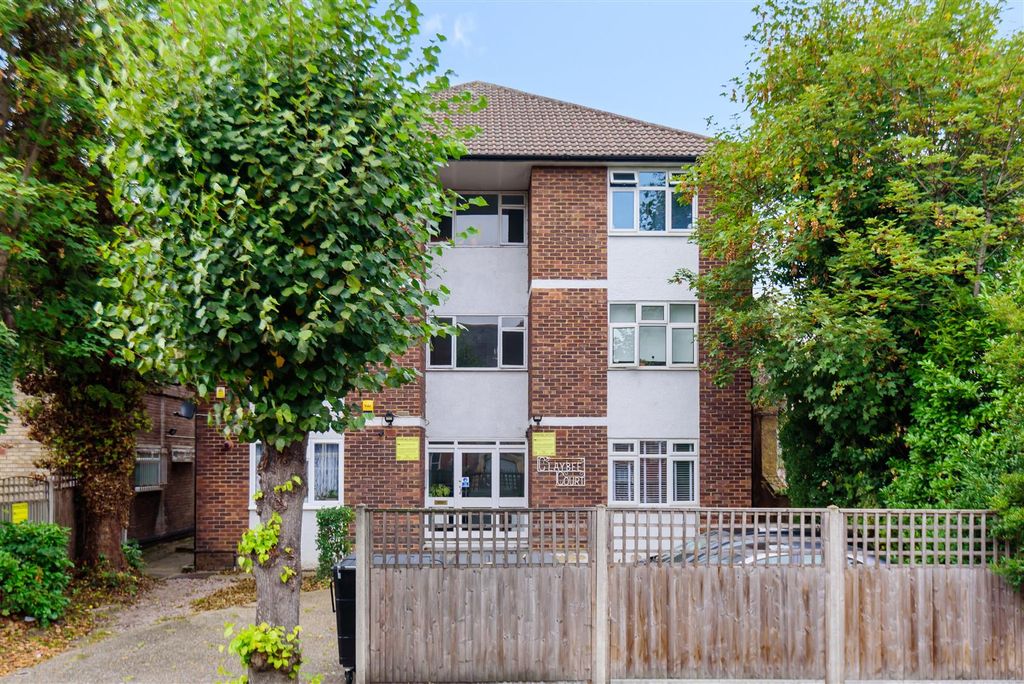 Property photo 2 of 13 2