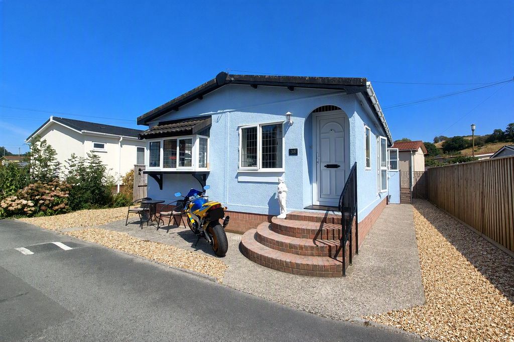 Property photo 1 of 10 Picture No. 01
