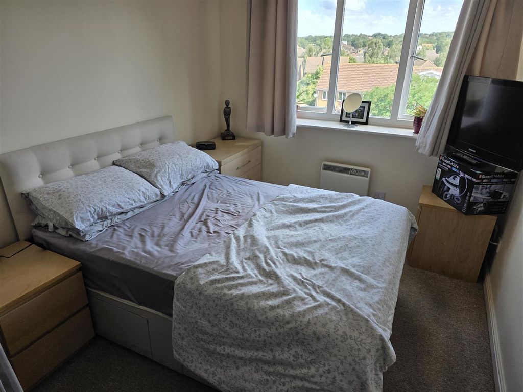 Property photo 3 of 7 1000032980.Jpg