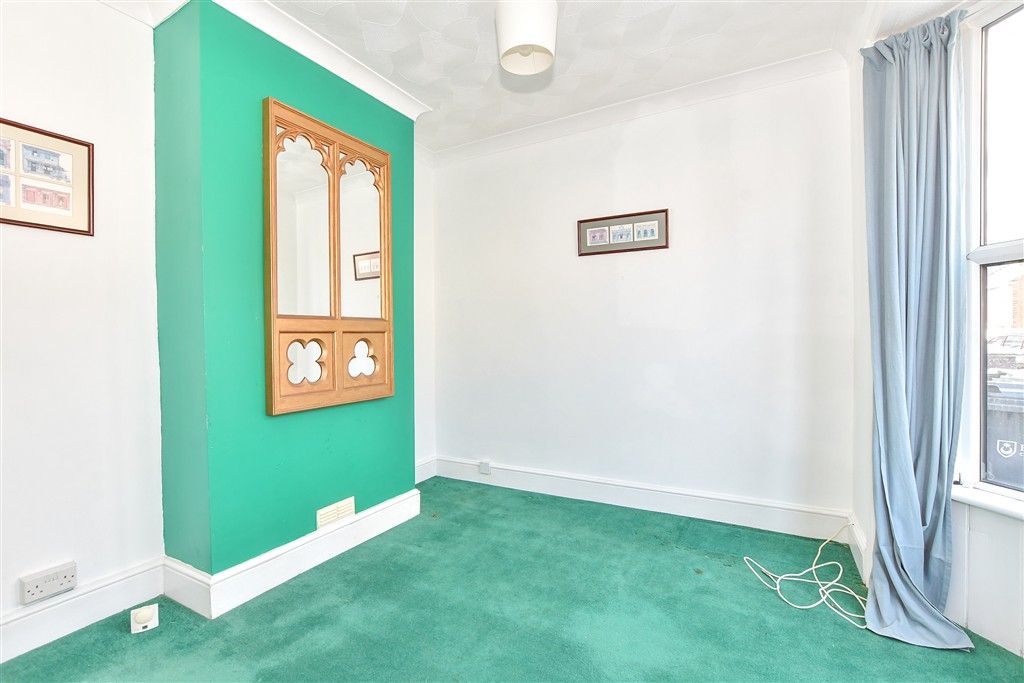 Property photo 1 of 10 Lounge