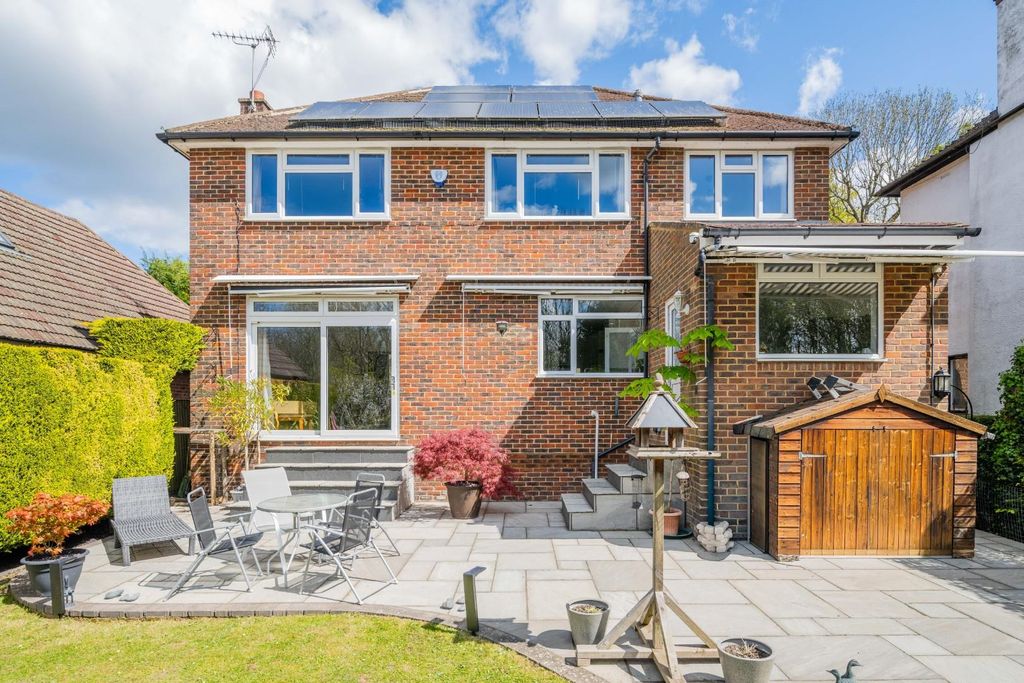 Property photo 3 of 19 Coulsdon Road
