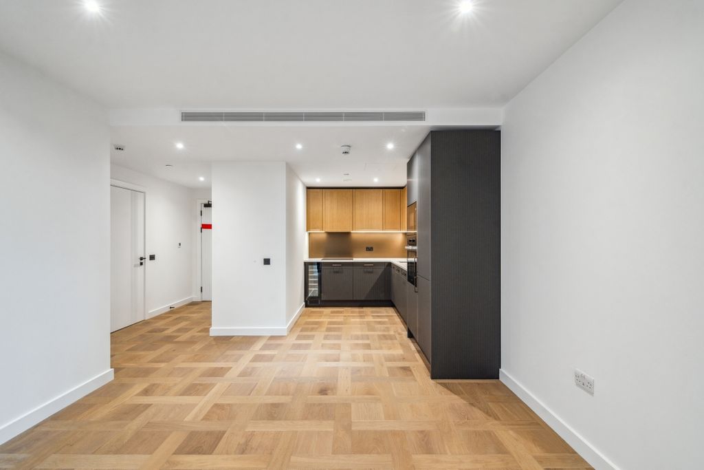 Property photo 1 of 11 14