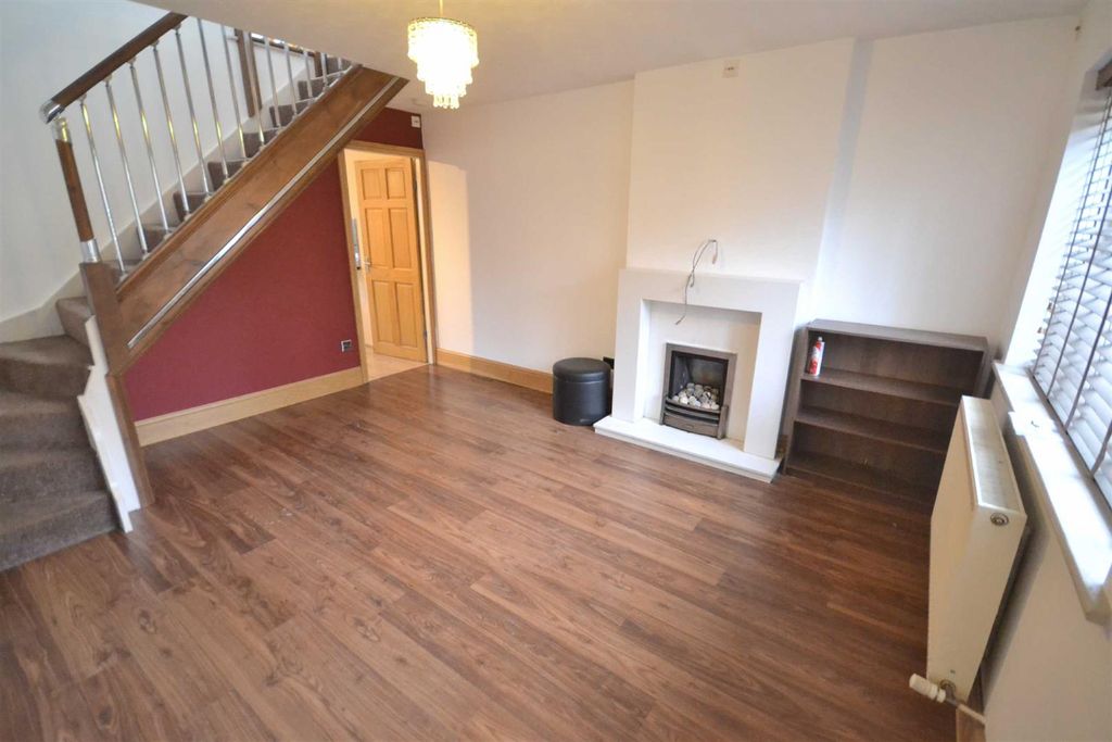 Property photo 2 of 12